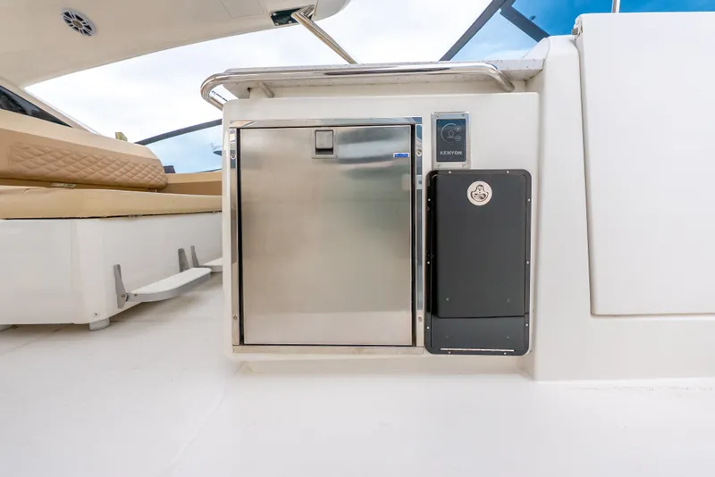 Slide: The Image of Aquila 32 2020 - 64