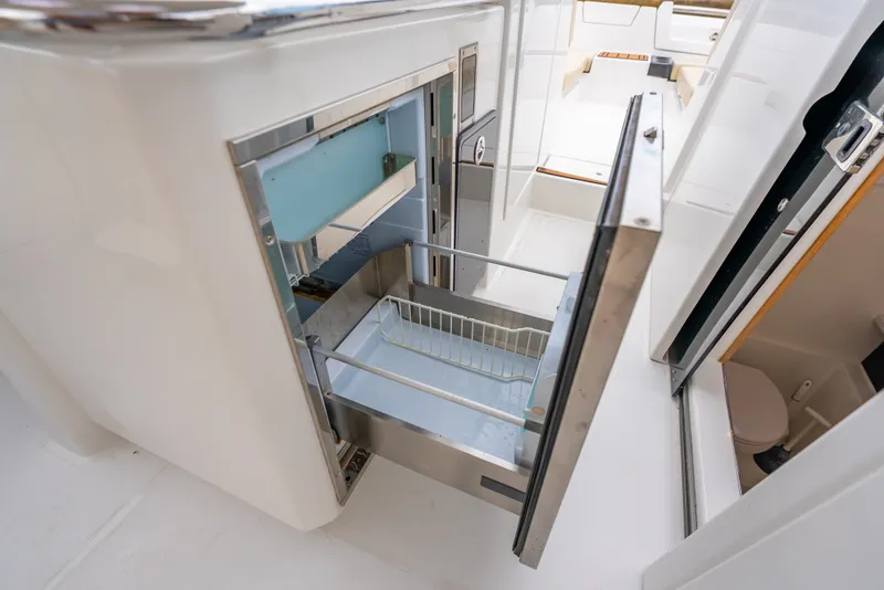 Slide: The Image of Aquila 32 2020 - 67