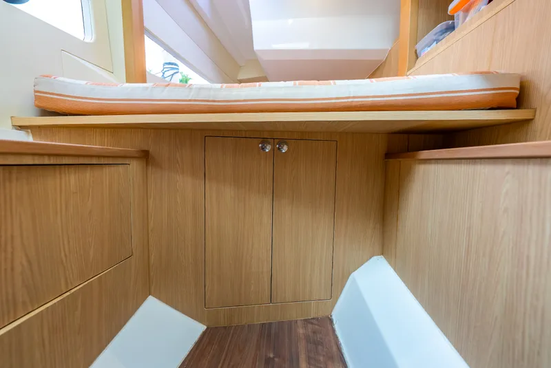 Slide: The Image of Aquila 32 2020 - 75