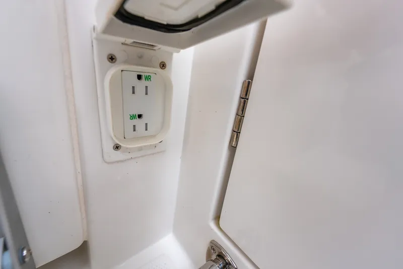 Slide: The Image of Aquila 32 2020 - 78