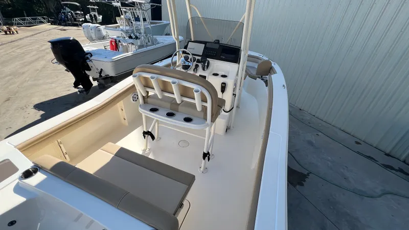 Slide: The Image of Scout 215 XSF 2021 - 15