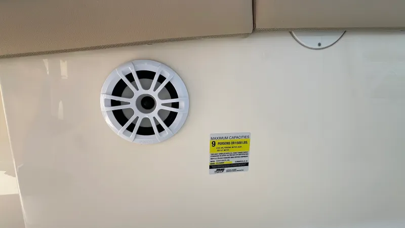 Slide: The Image of Scout 215 XSF 2021 - 24