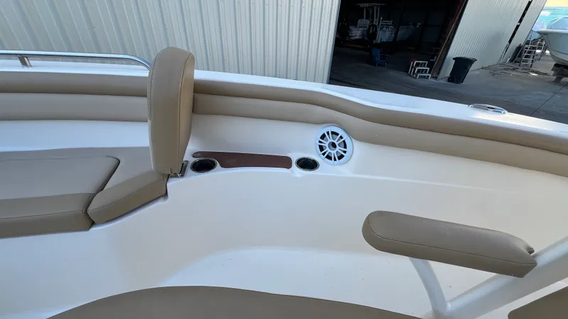 Slide: The Image of Scout 215 XSF 2021 - 53