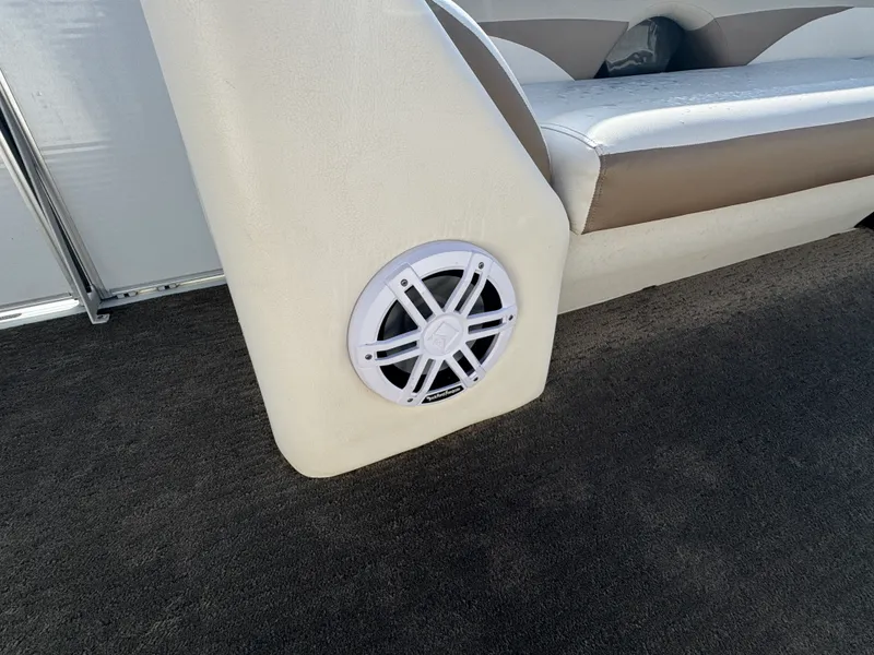 Slide: The Image of Harris Sunliner 240 2014 - 14