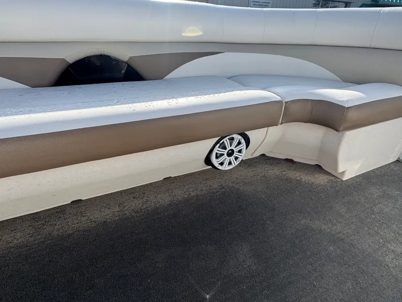 Slide: The Image of Harris Sunliner 240 2014 - 15