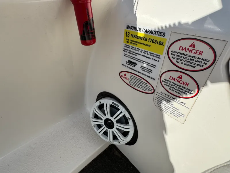 Slide: The Image of Harris Sunliner 240 2014 - 19