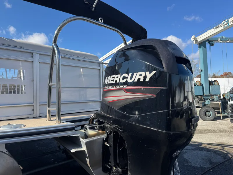 Slide: The Image of Harris Sunliner 240 2014 - 5