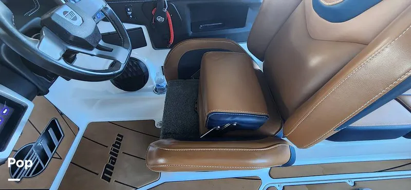 Slide: The Image of Malibu Wakesetter 23 LSV 2022 - 13428135