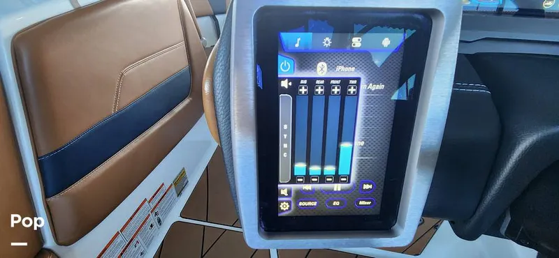 Slide: The Image of Malibu Wakesetter 23 LSV 2022 - 13428136