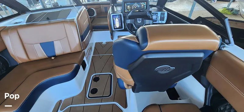 Slide: The Image of Malibu Wakesetter 23 LSV 2022 - 13428109