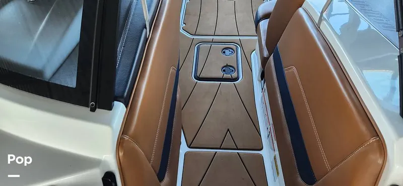 Slide: The Image of Malibu Wakesetter 23 LSV 2022 - 13428175