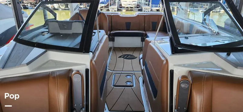 Slide: The Image of Malibu Wakesetter 23 LSV 2022 - 13428176