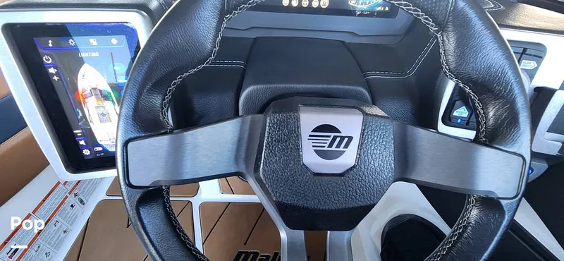 Slide: The Image of Malibu Wakesetter 23 LSV 2022 - 13428120