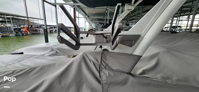 Slide: The Image of Malibu Wakesetter 23 LSV 2022 - 13420739