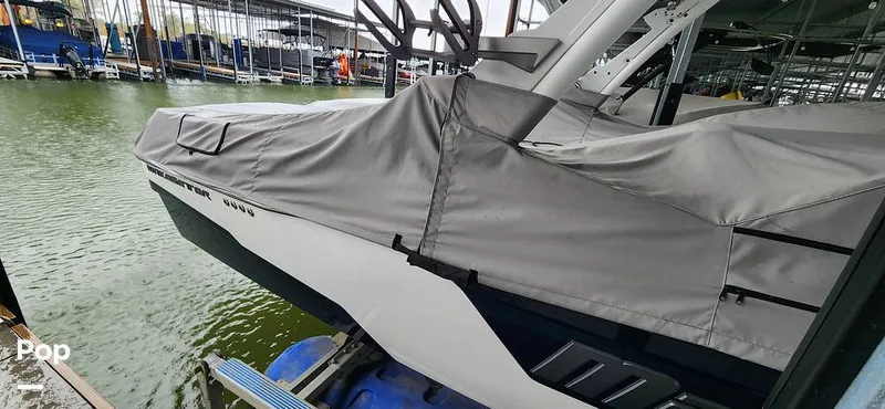 Slide: The Image of Malibu Wakesetter 23 LSV 2022 - 13420741