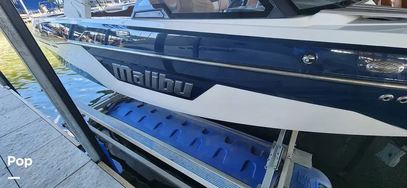 Slide: The Image of Malibu Wakesetter 23 LSV 2022 - 13428037