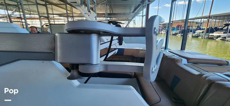 Slide: The Image of Malibu Wakesetter 23 LSV 2022 - 13428045