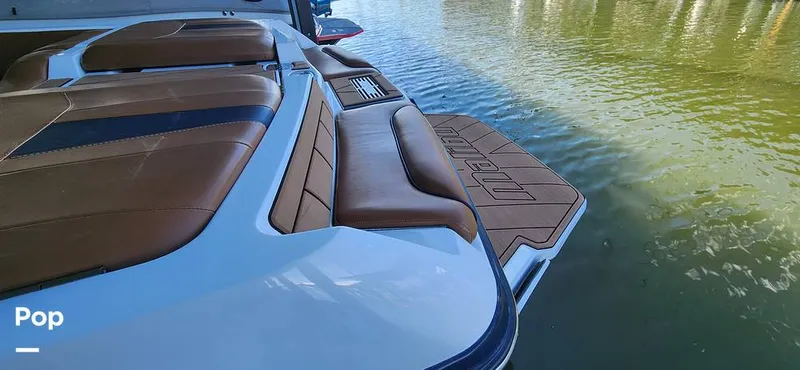 Slide: The Image of Malibu Wakesetter 23 LSV 2022 - 13428077