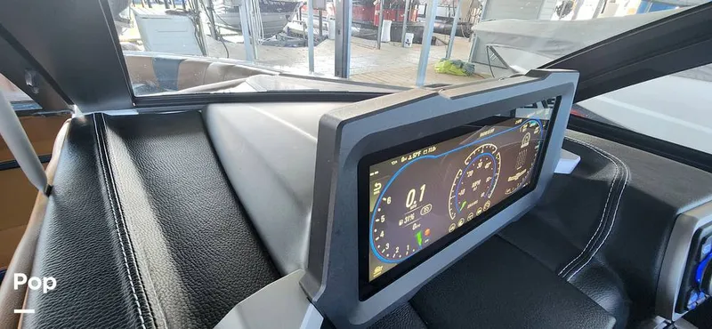 Slide: The Image of Malibu Wakesetter 23 LSV 2022 - 13428117