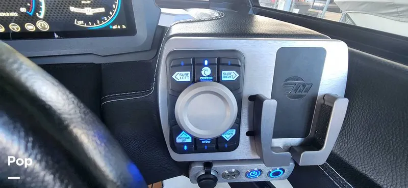 Slide: The Image of Malibu Wakesetter 23 LSV 2022 - 13428119