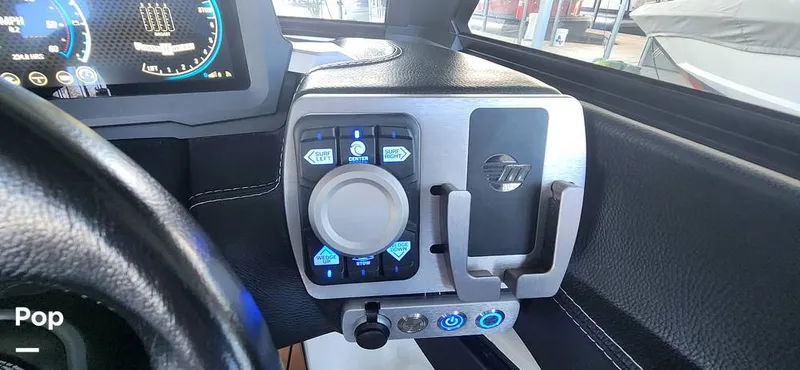 Slide: The Image of Malibu Wakesetter 23 LSV 2022 - 13428122