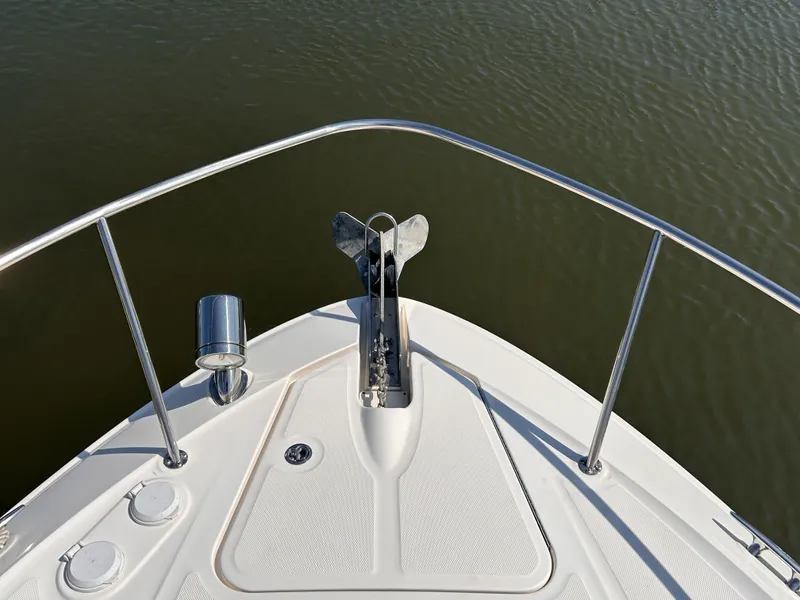 Slide: The Image of Sea Ray Sundancer 350 2017 - 39