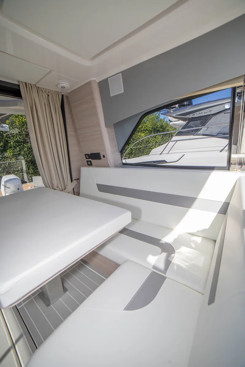 Slide: The Image of Aquila 42 COUPE 2026 - 13