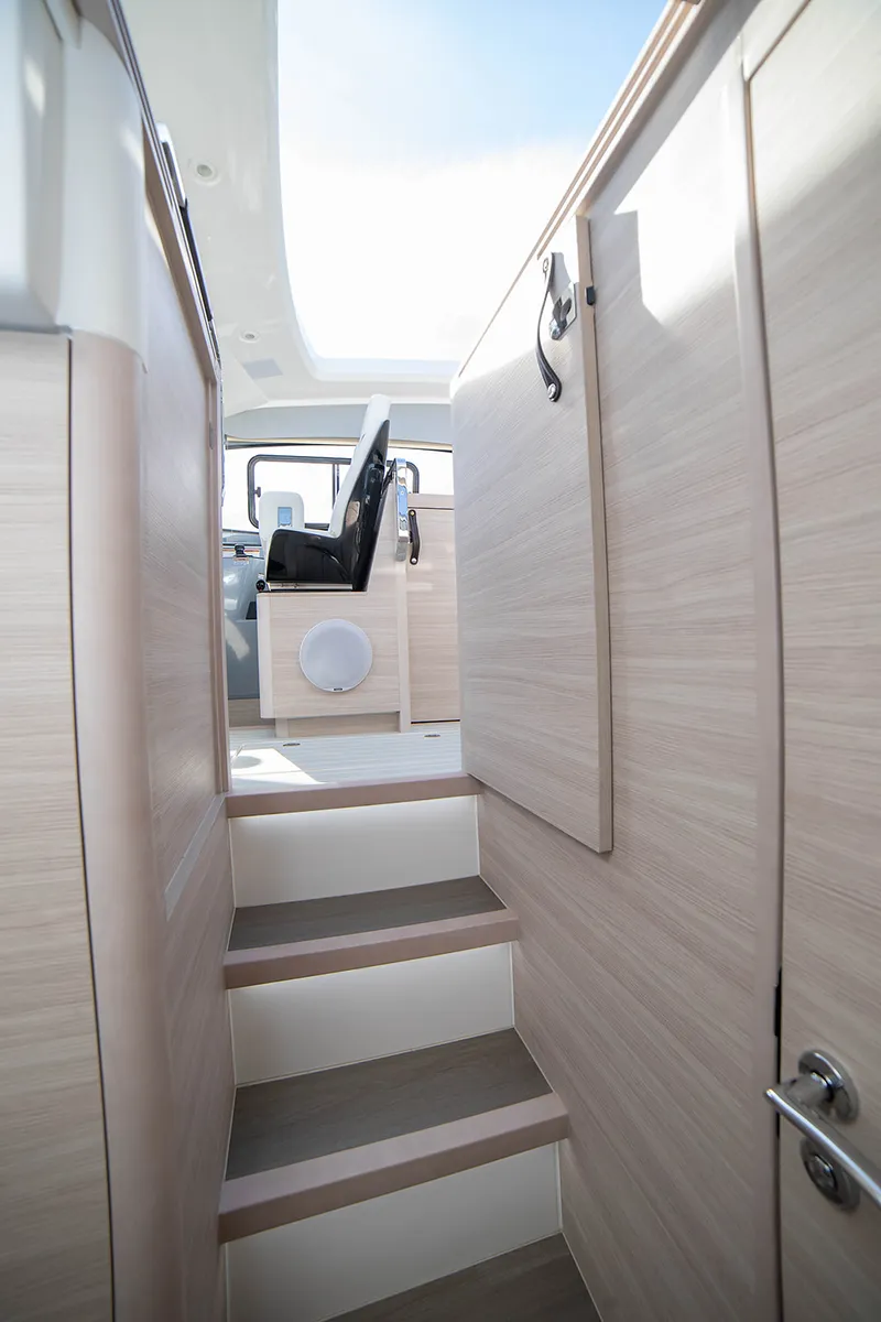 Slide: The Image of Aquila 42 COUPE 2026 - 35