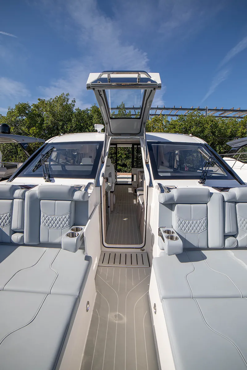 Slide: The Image of Aquila 42 COUPE 2026 - 42