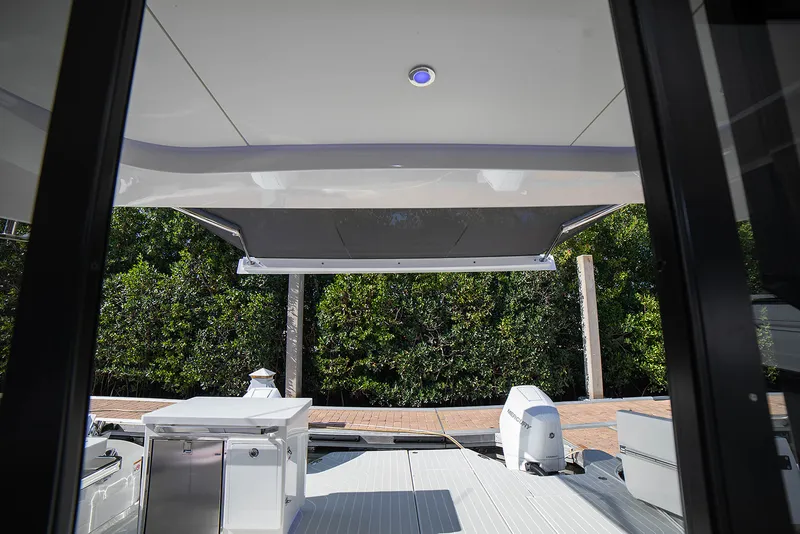 Slide: The Image of Aquila 42 COUPE 2026 - 47