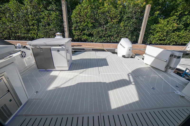 Slide: The Image of Aquila 42 COUPE 2026 - 49