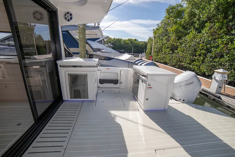 Slide: The Image of Aquila 42 COUPE 2026 - 52