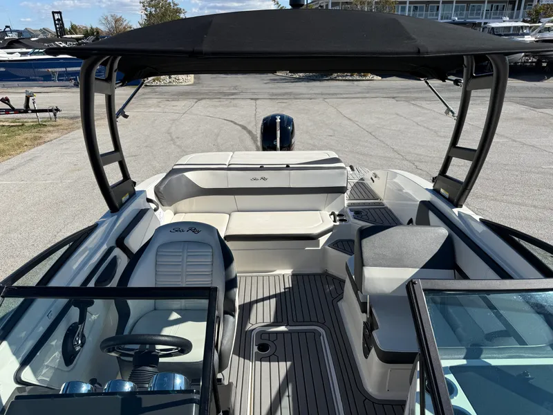 Slide: The Image of Sea Ray SPX 210 OB 2018 - 25