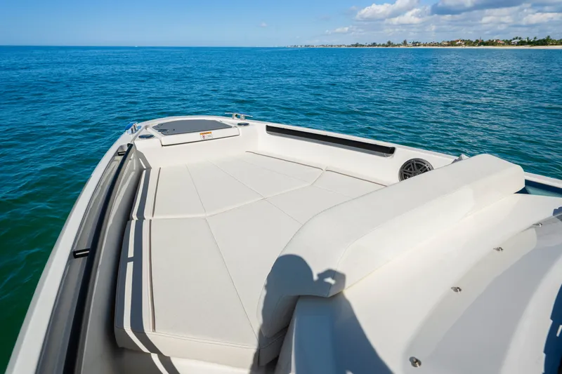 Slide: The Image of Saxdor 270 2025 - 30