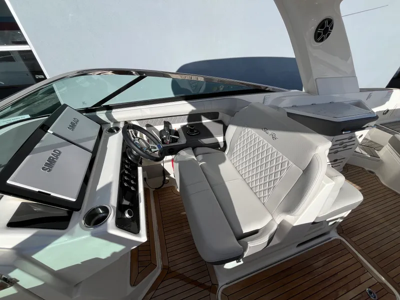Slide: The Image of Sea Ray SLX 310 Outboard 2026 - 24