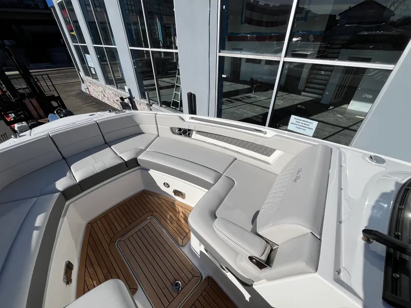 Slide: The Image of Sea Ray SLX 310 Outboard 2026 - 33