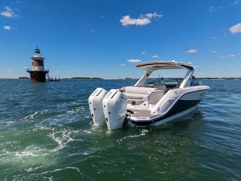 Slide: The Image of Sea Ray SLX 310 Outboard 2026 - 5