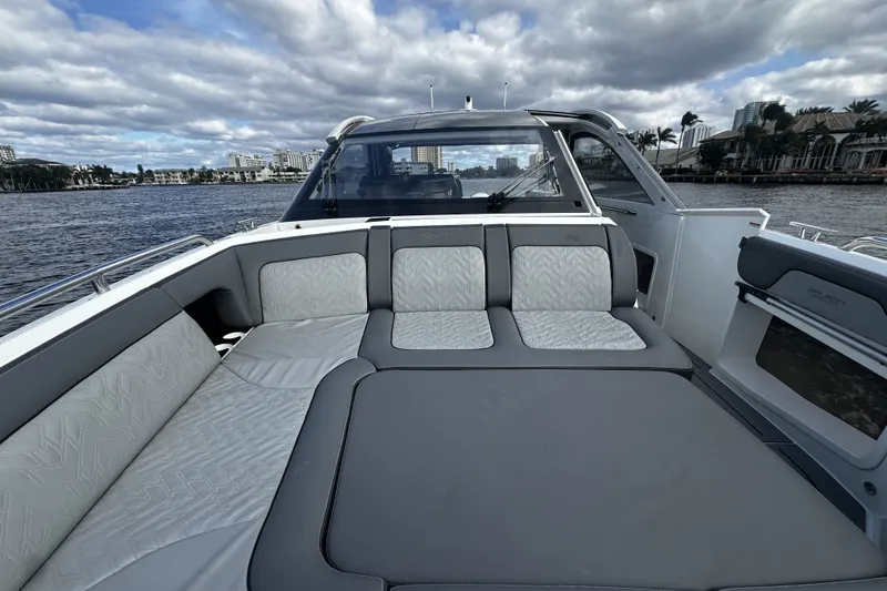 Slide: The Image of Galeon 375 GTO 2024 - 43