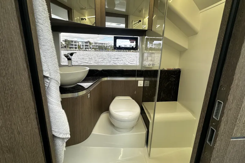 Slide: The Image of Galeon 375 GTO 2024 - 55