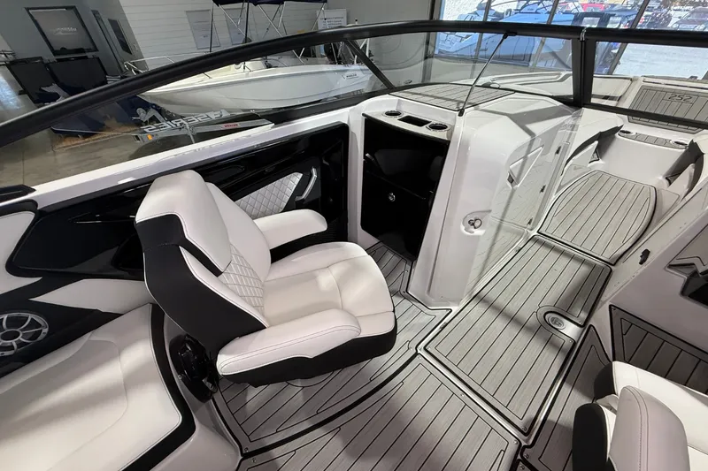 Slide: The Image of Yamaha 252SE 2026 - 21