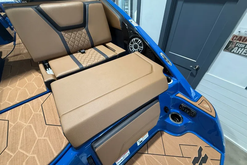 Slide: The Image of Yamaha 255XD 2026 - 11