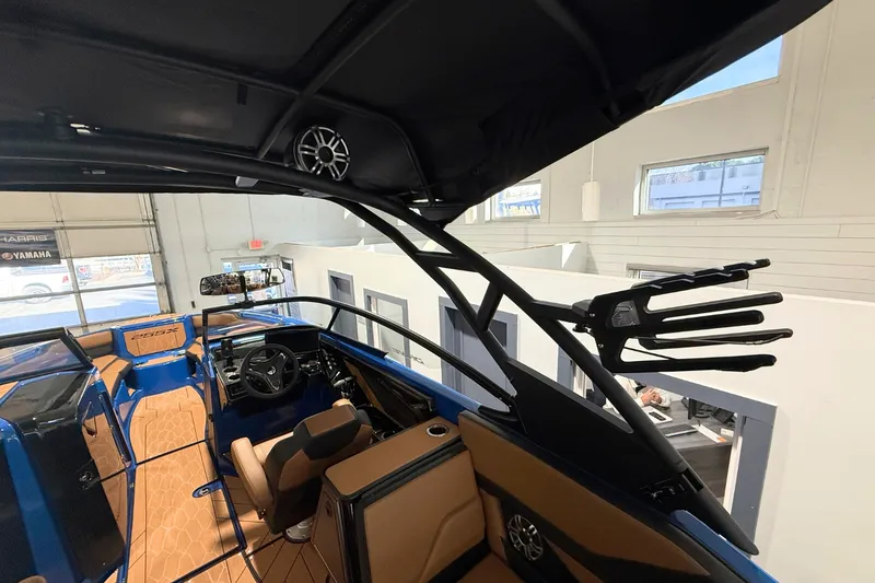 Slide: The Image of Yamaha 255XD 2026 - 28