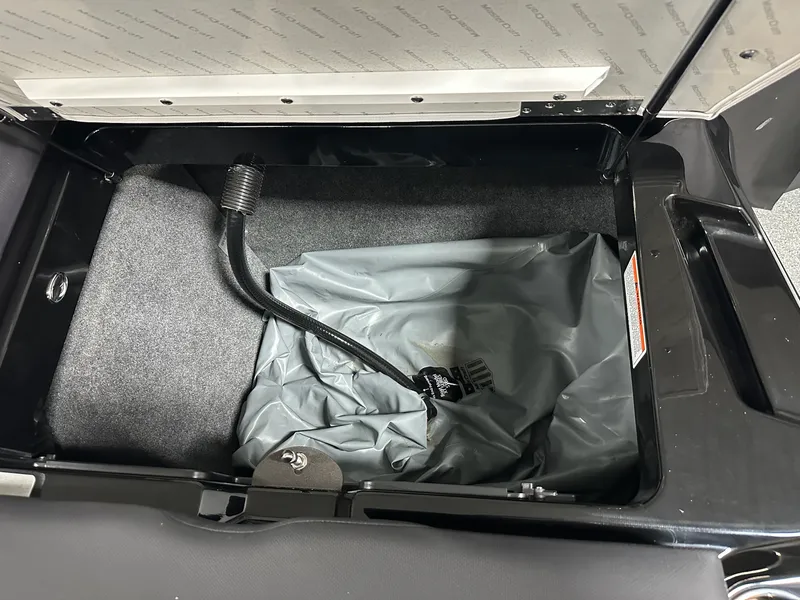 Slide: The Image of Mastercraft XT25 2020 - 12