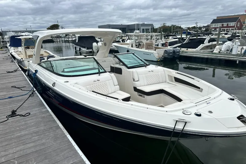 Slide: The Image of Sea Ray 310 SLX 2019 - 14