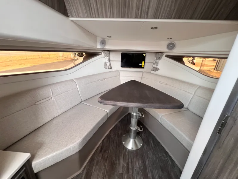 Slide: The Image of Sea Ray Sundancer 320 2026 - 33