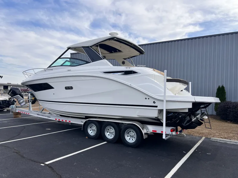Slide: The Image of Sea Ray Sundancer 320 2026 - 5