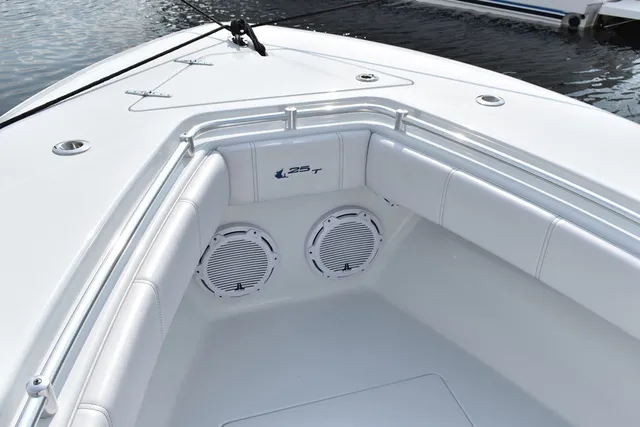 Slide: The Image of Contender 25T CUSTOM BUILD 25' 2026 - 3