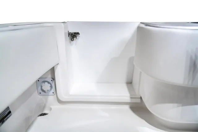 Slide: The Image of Contender 25T CUSTOM BUILD 25' 2026 - 9