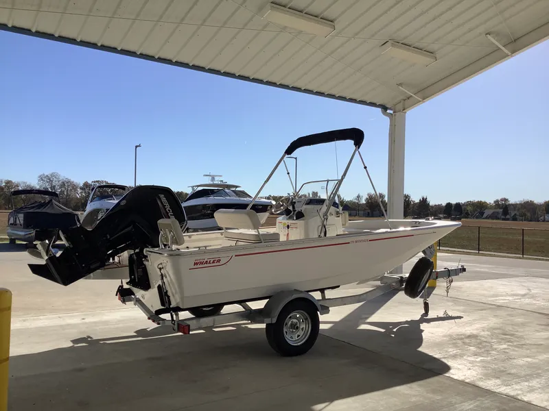 Slide: The Image of Boston Whaler 170 Montauk 2026 - 2