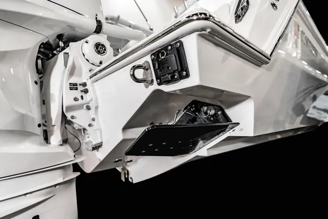 Slide: The Image of Contender 30ST CUSTOM BUILD 30' 2026 - 9